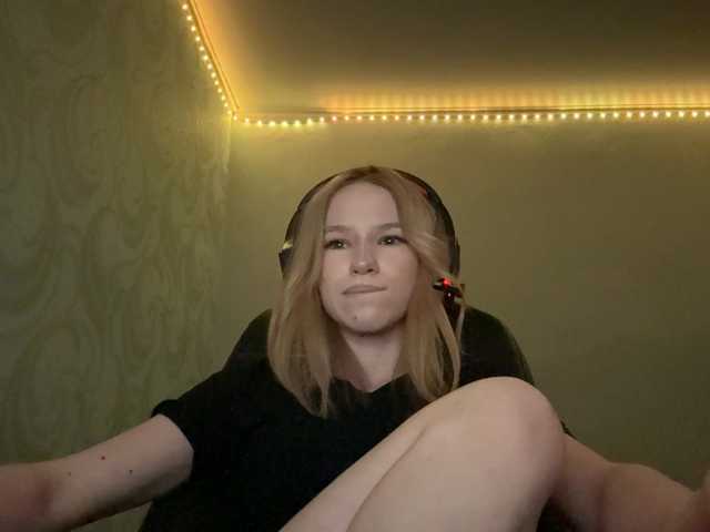 linaloawot live cam on BongaCams