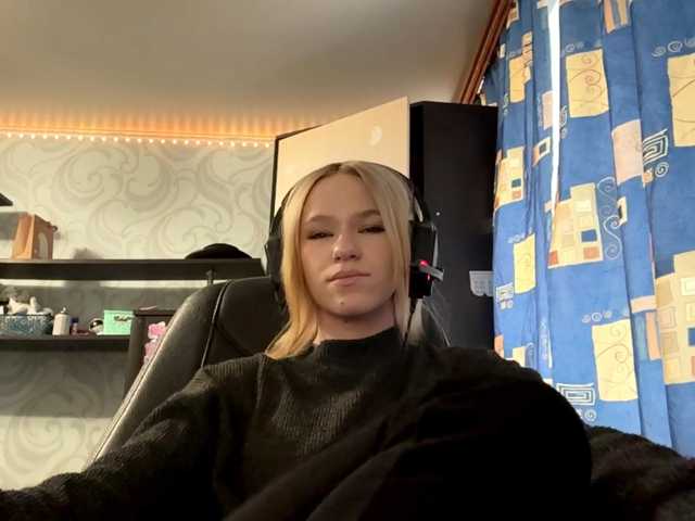 linaloawot live cam on BongaCams