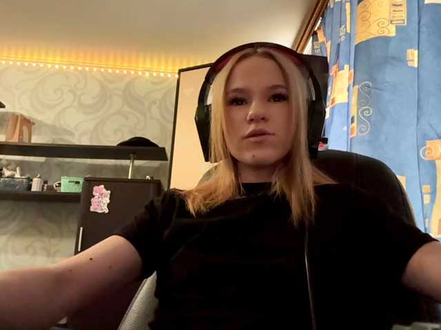 linaloawot live cam on BongaCams