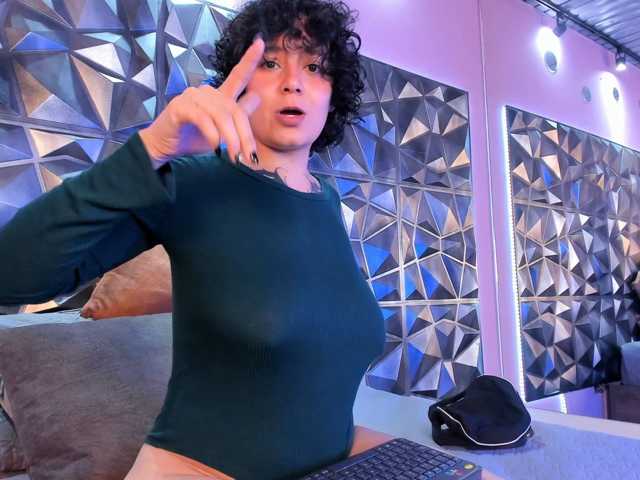 MelissaPiero live cam on BongaCams