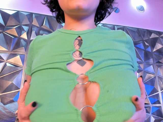 MelissaPiero, en directo ahora en BongaCams