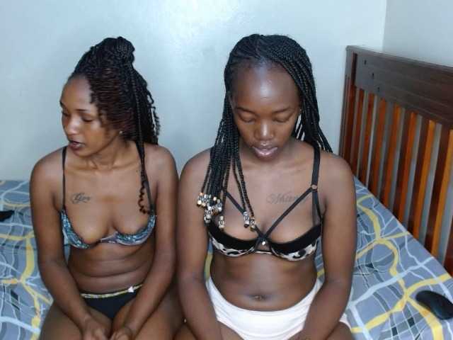 le modèle Rose-Darling est en webcam porno dans un show sur le site bongacams, il possède les tags suivants: Ebony,Brunette,Trimmed