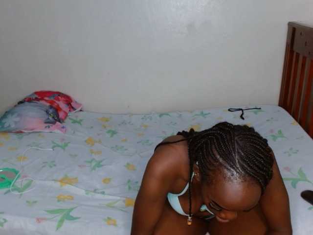 Rose-Darling live cam on BongaCams