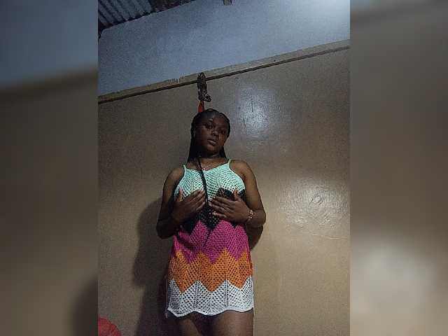 Milah2 live cam on BongaCams