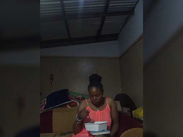 Milah2 live cam preview