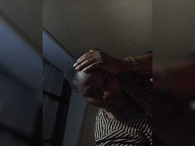 Milah2, live now on BongaCams
