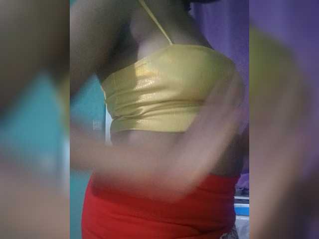 Milah2 live cam on BongaCams
