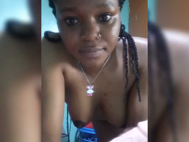 Milah2 live cam on BongaCams