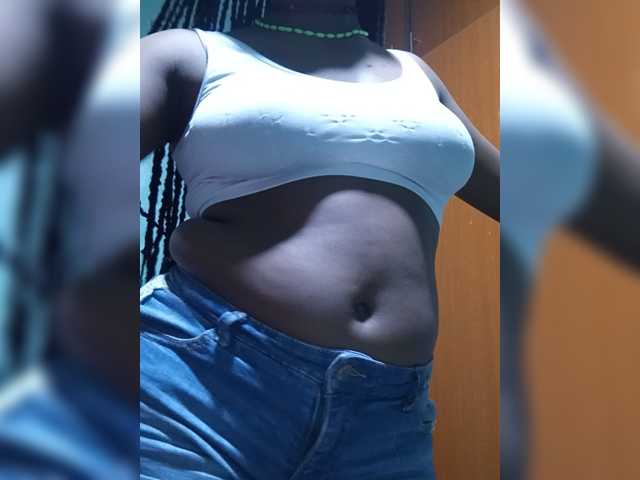 Milah2 live cam on BongaCams