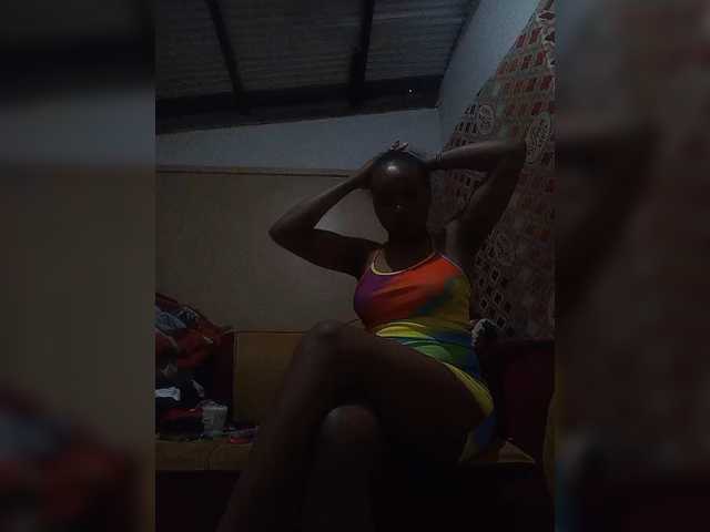 Milah2 live cam on BongaCams