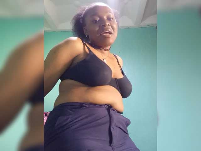 Milah2 live cam preview