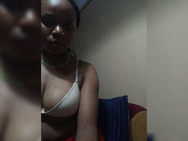 Milah2 live cam on BongaCams