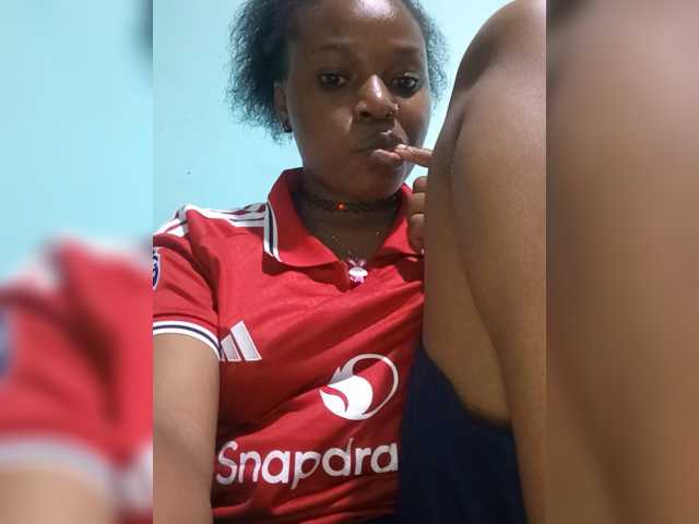 Milah2 live cam preview