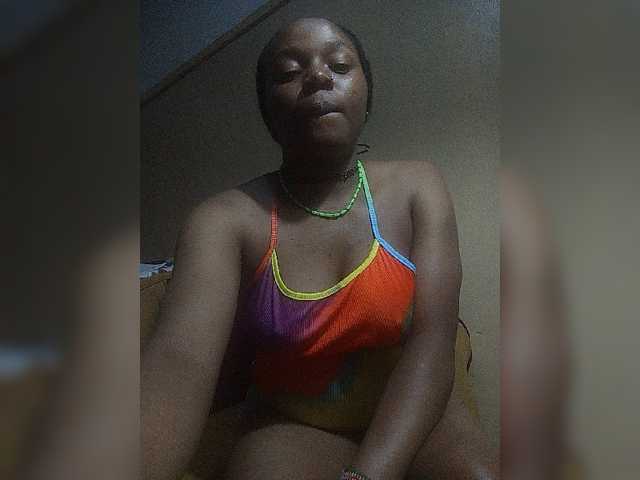 Milah2 live cam on BongaCams