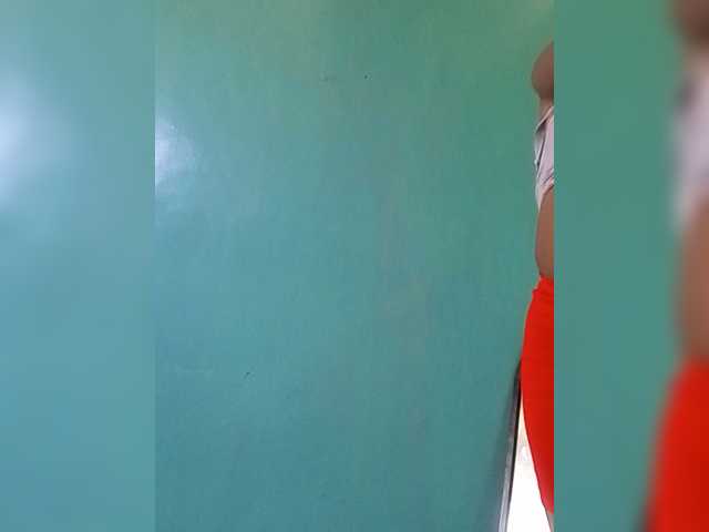 Milah2 live cam preview