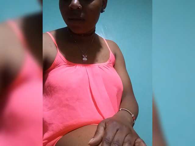 Milah2 live cam preview