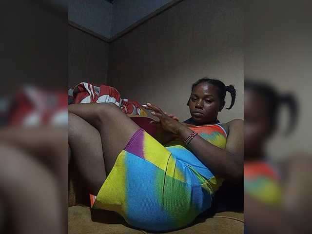 Milah2 live cam on BongaCams