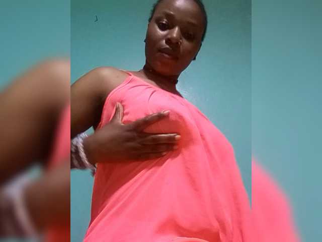 Milah2 live cam on BongaCams