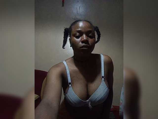 Milah2 live cam on BongaCams