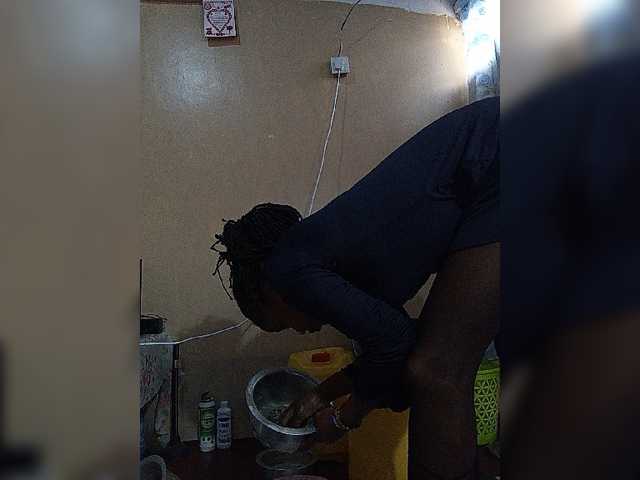 Milah2 live cam preview