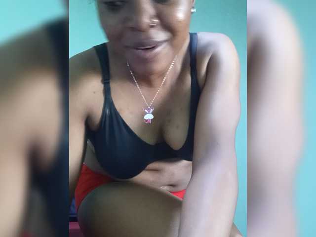 Milah2 live cam preview