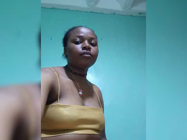 Milah2 live cam on BongaCams