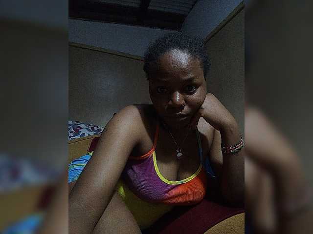 Milah2 live cam on BongaCams