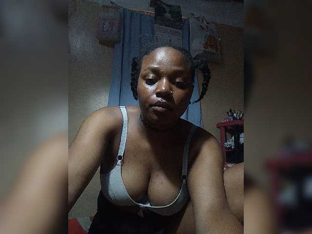 Milah2, live now on BongaCams