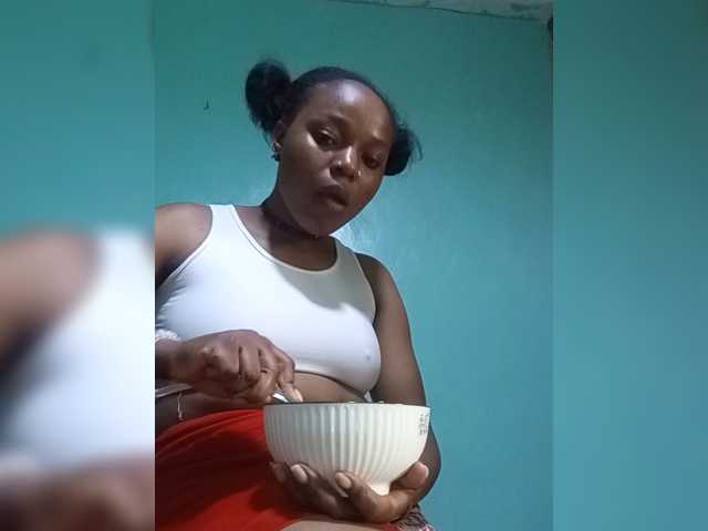 Milah2 live cam preview