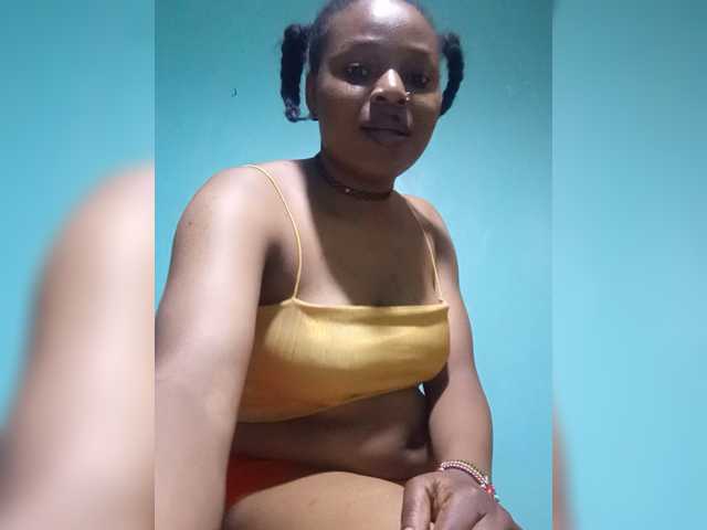 Milah2, live now on BongaCams