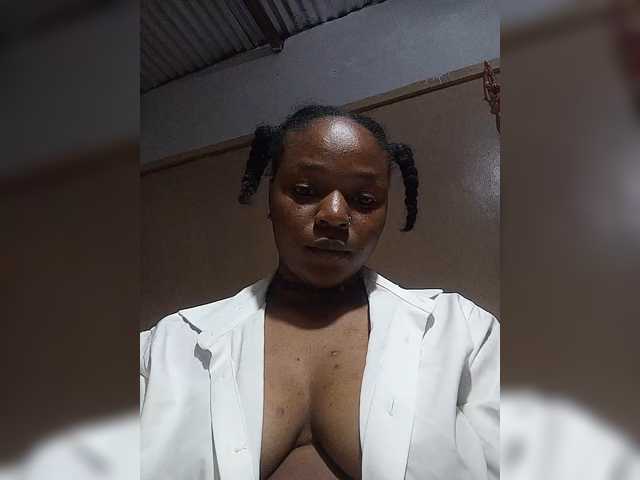 Milah2, live now on BongaCams