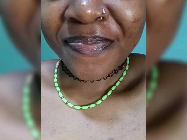Milah2 live cam on BongaCams