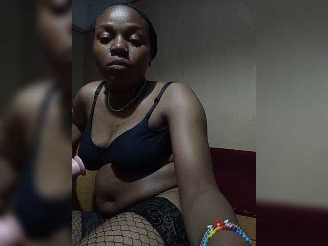 Milah2 live cam on BongaCams