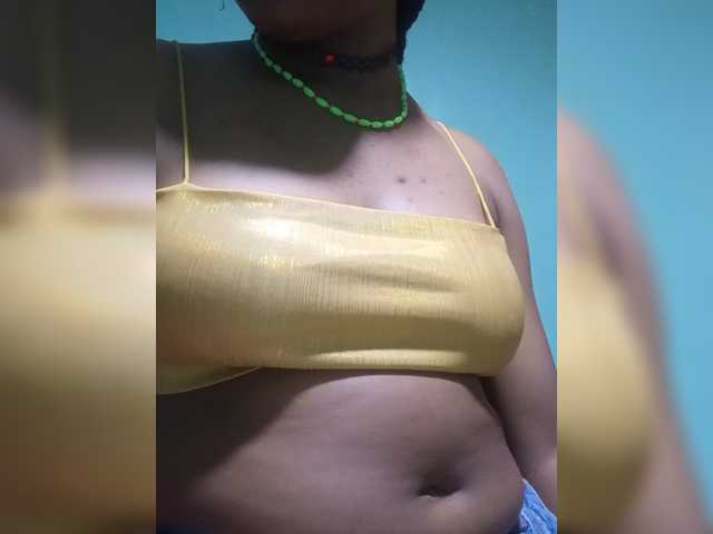 Milah2 live cam on BongaCams