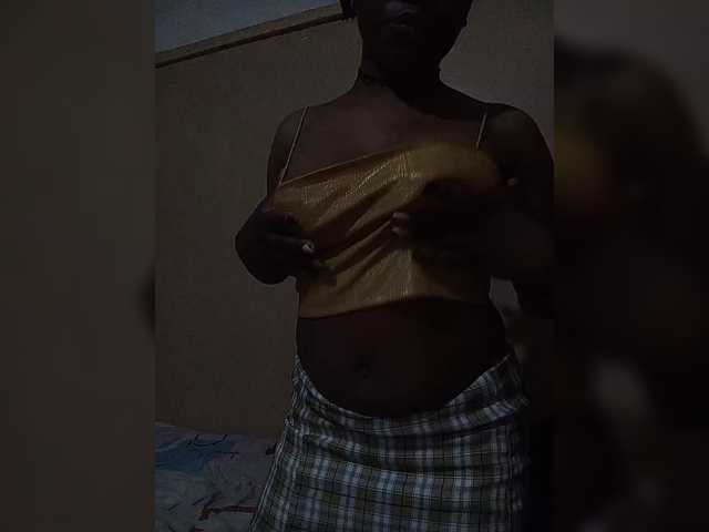 Milah2 live cam on BongaCams