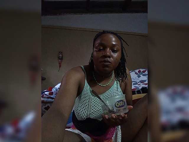 Milah2 live cam on BongaCams