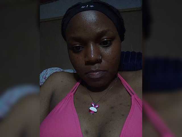 Milah2 live cam on BongaCams
