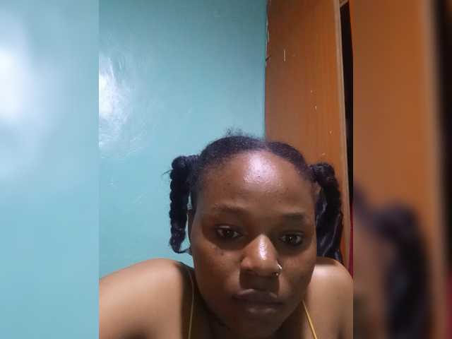 Milah2, live now on BongaCams