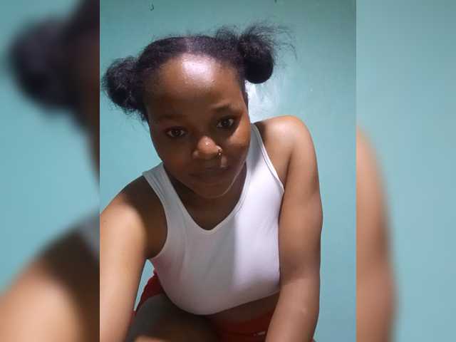 Milah2 live cam on BongaCams