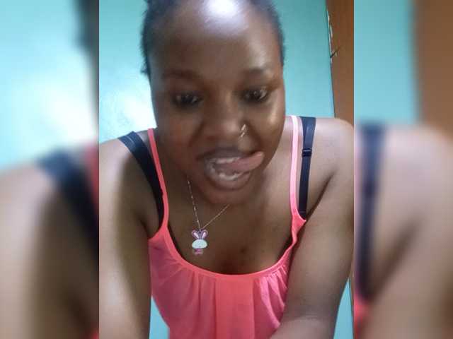 Milah2 live cam preview