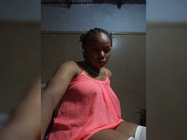 Milah2 live cam on BongaCams