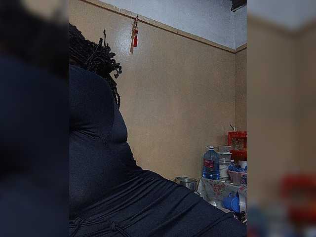 Milah2 live cam on BongaCams