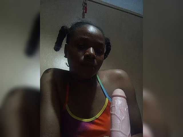 Milah2, live now on BongaCams