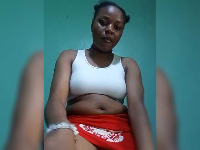 Milah2 live cam on BongaCams