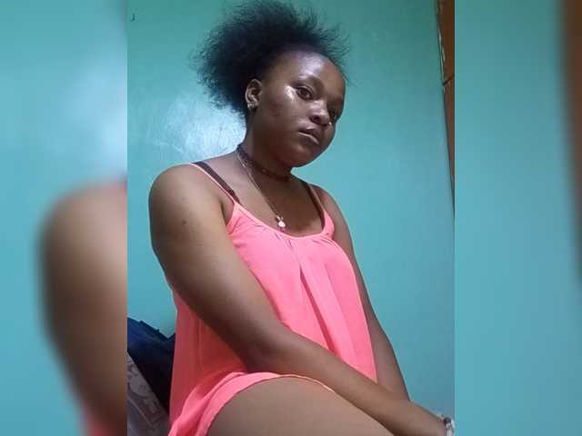Milah2 live cam preview