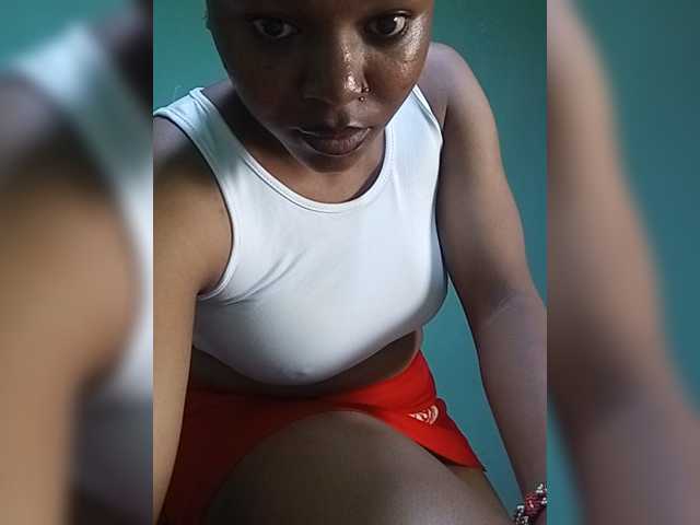Milah2 live cam on BongaCams
