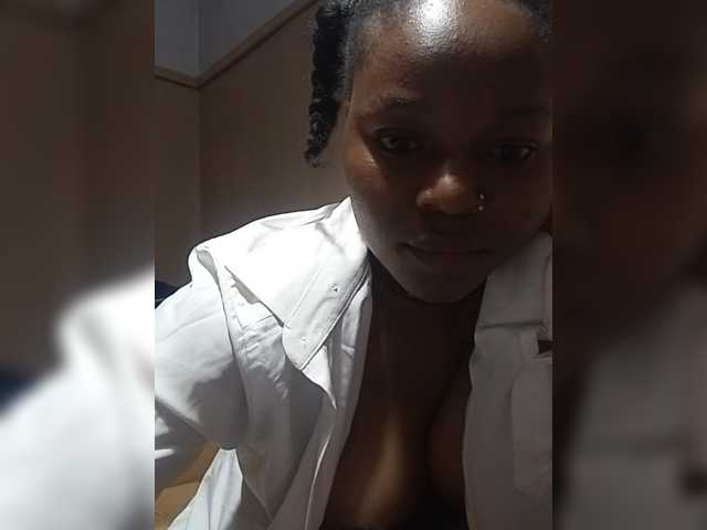 Milah2, live now on BongaCams