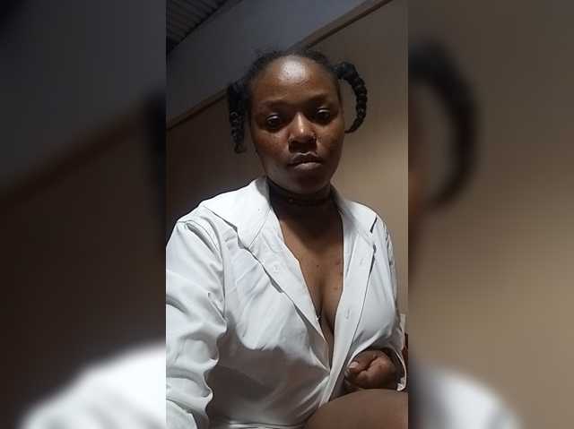 Milah2 live cam on BongaCams