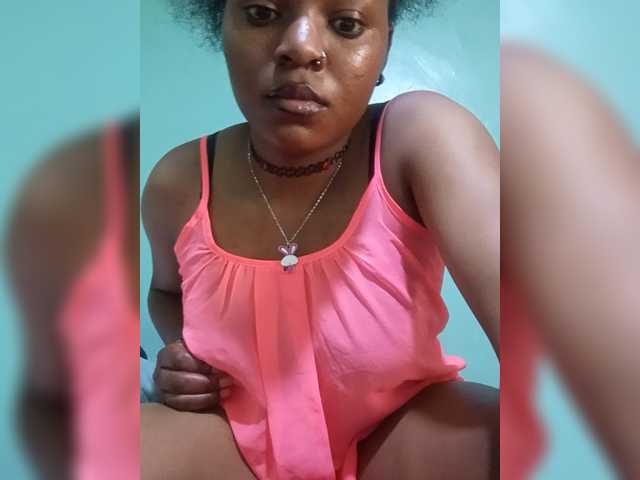 Milah2 live cam preview