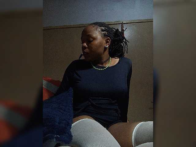 Milah2 live cam on BongaCams